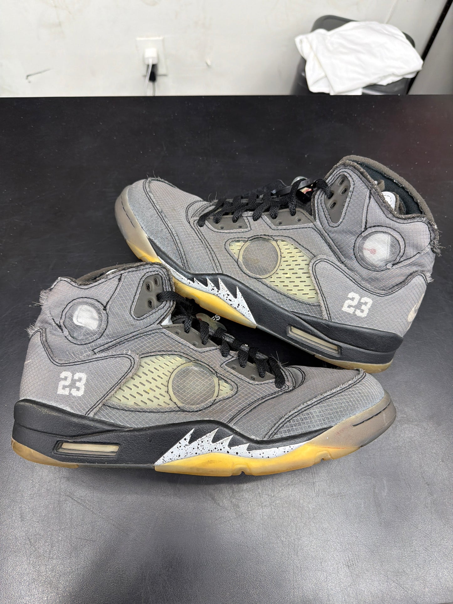 AJ5 Off White Muslin (U) - 11M (NB)