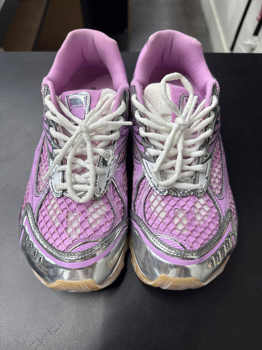 Bottega Orbit Pink (U) - 41(8) (NB)