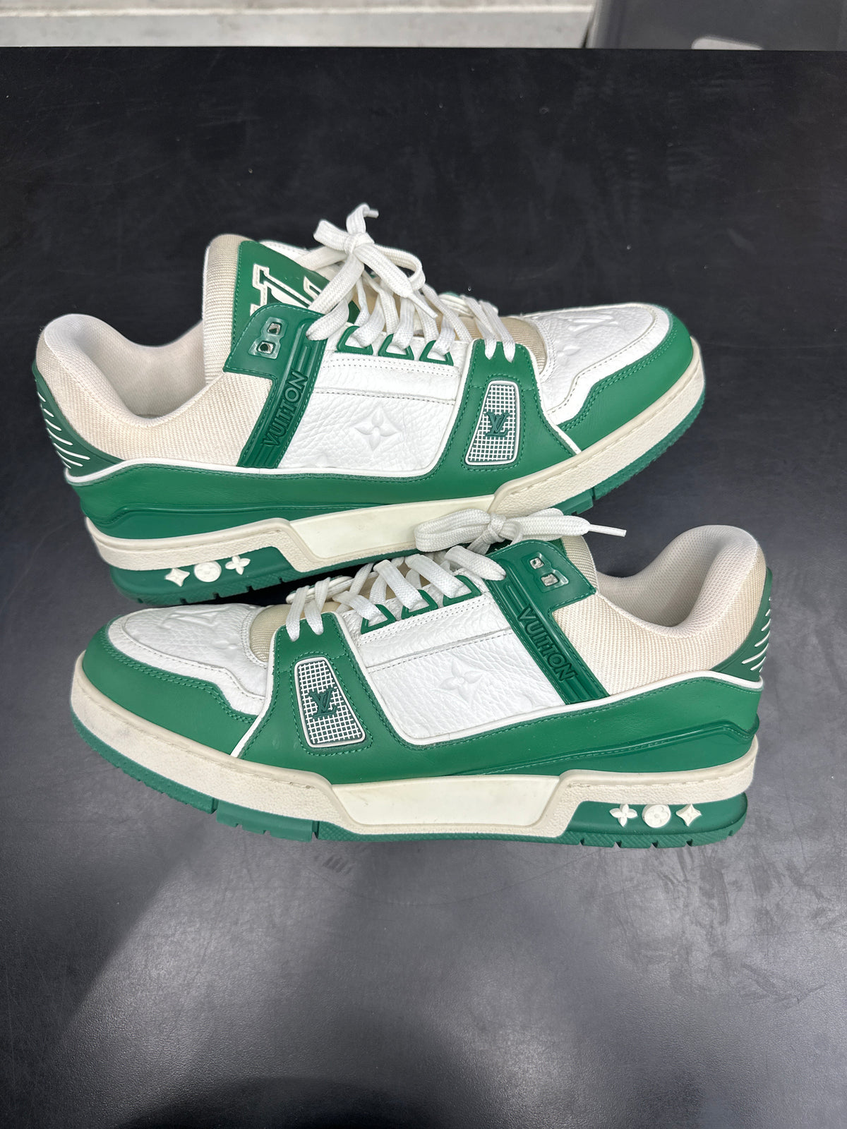 Louis Vuitton Trainer Green (U) - 9M (NB)**