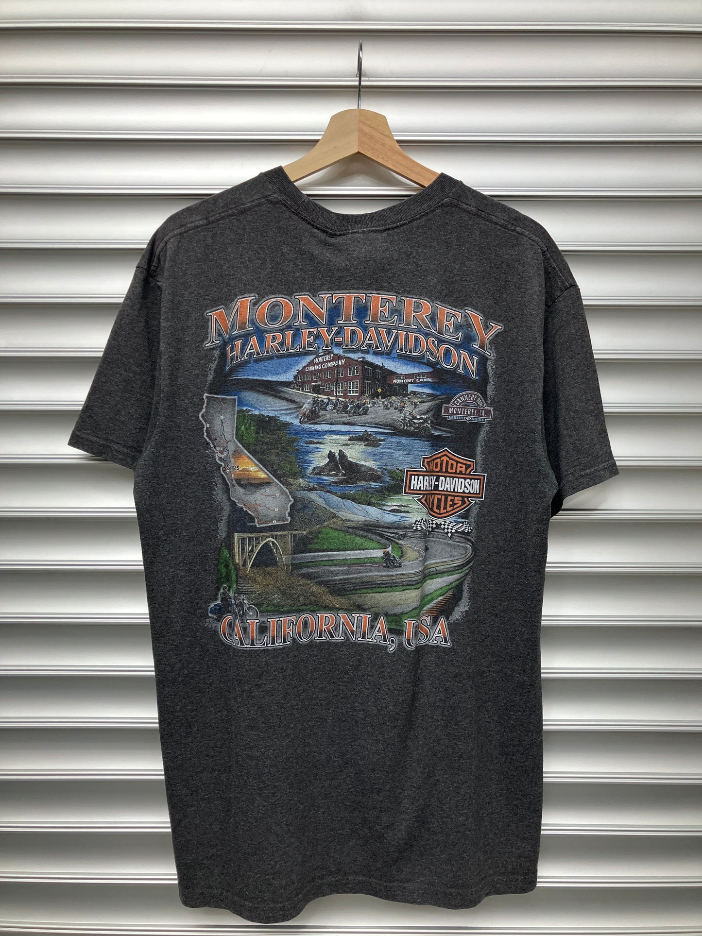 Vintage Harley Davidson Motorcycles Tee - L