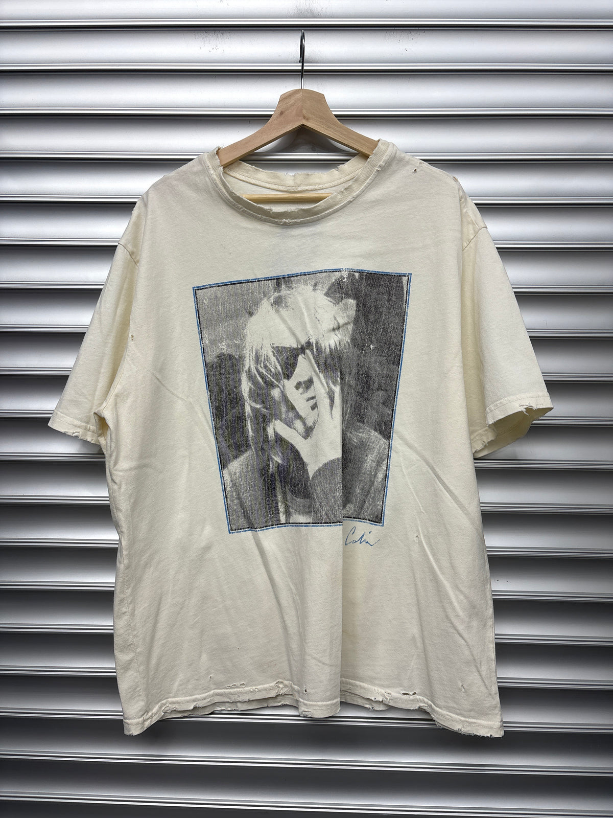 Raspberry Kurt Cobain Tee - XL**