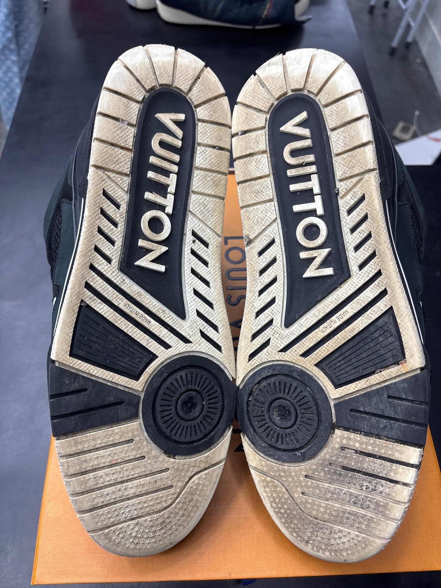 Louis Vuitton SK8 Black (U) - 12M