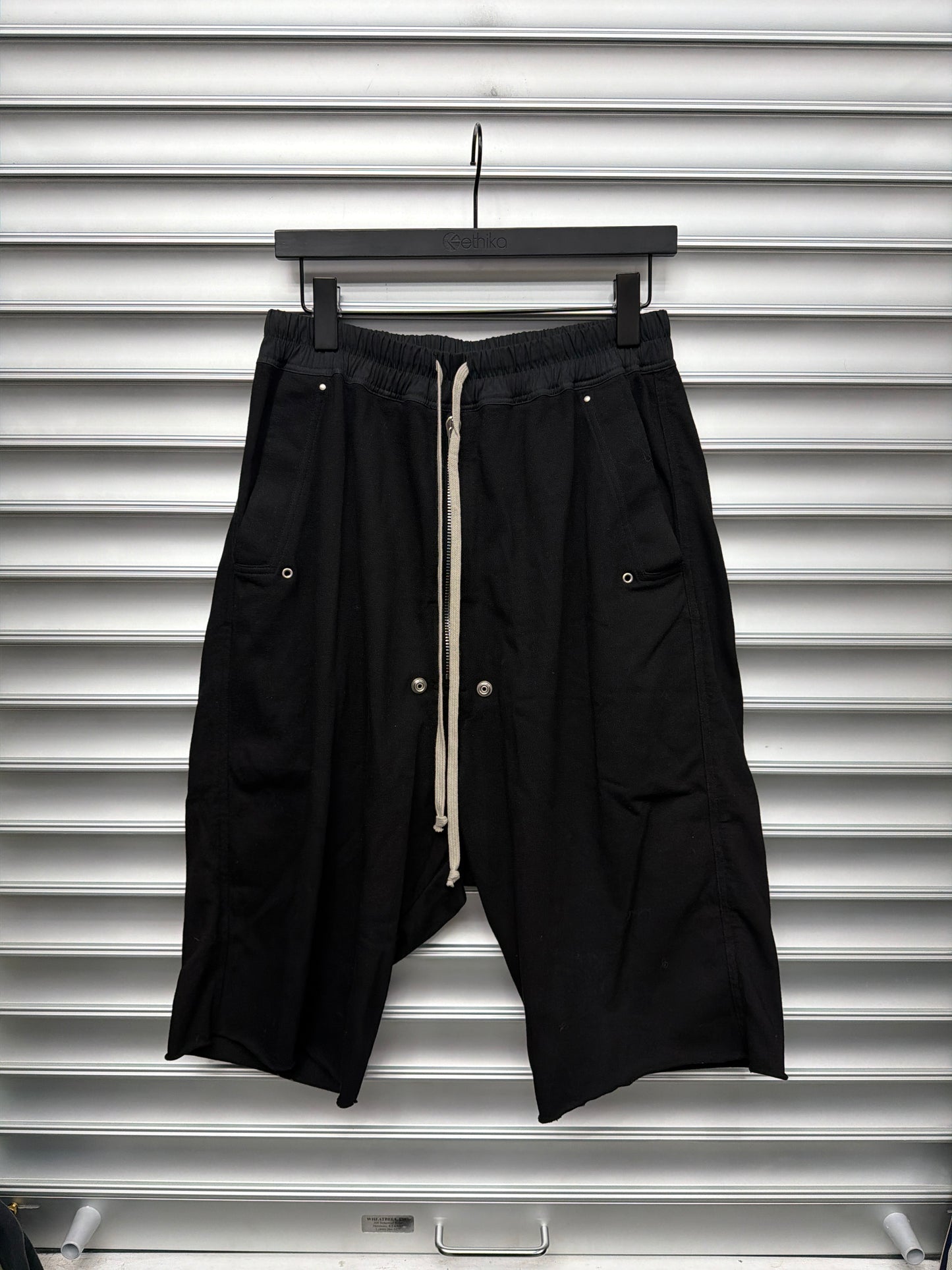 Rick Owens Black Cotton Shorts - 48