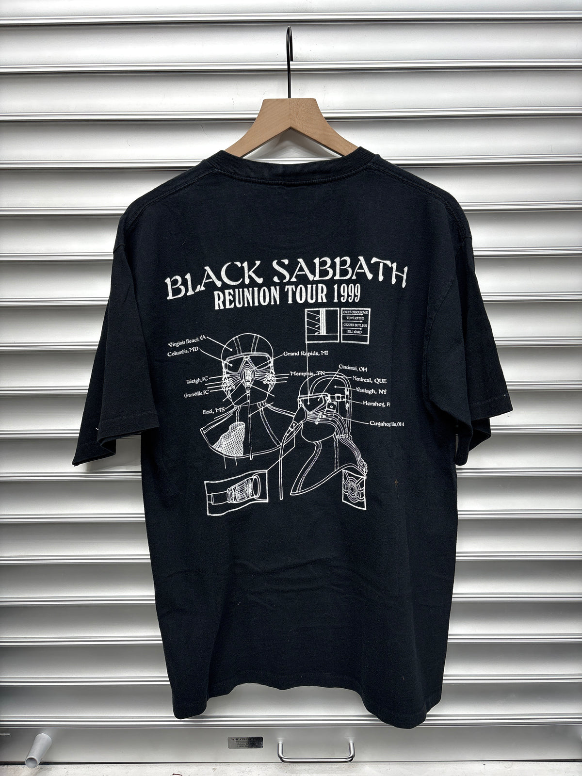 Vintage Black Sabbath Tee - L**