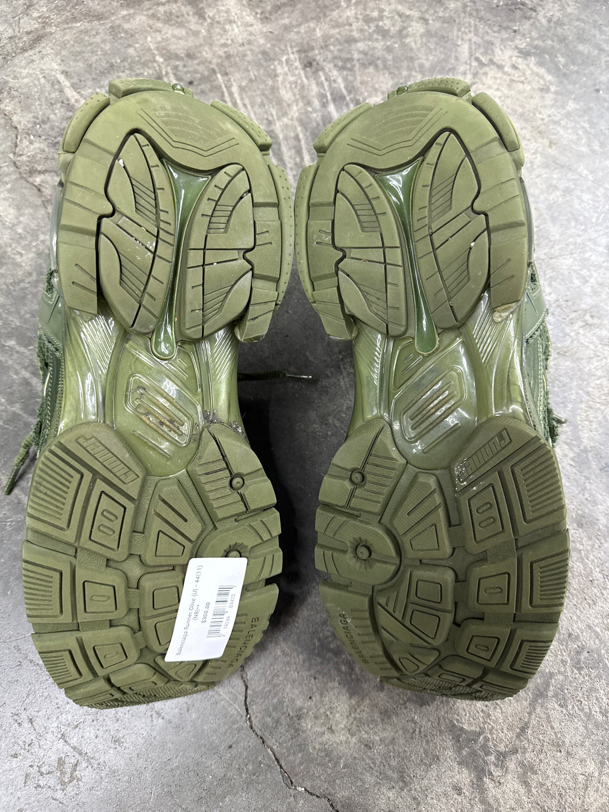 Balenciaga Runner Olive (U) - 44(11) (NB)**