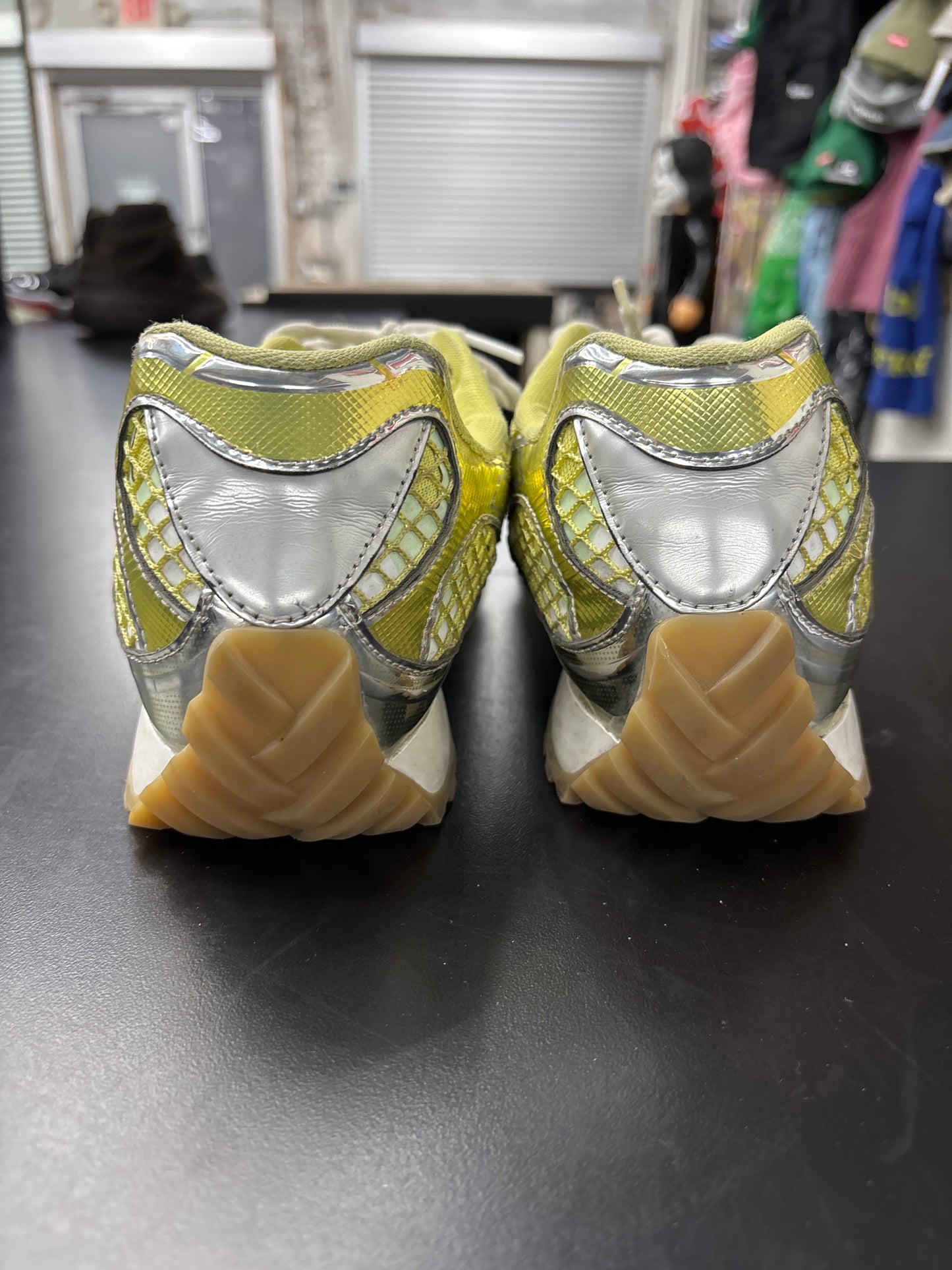 Bottega Orbit Neon Yellow (U) - 43(10) (NB)