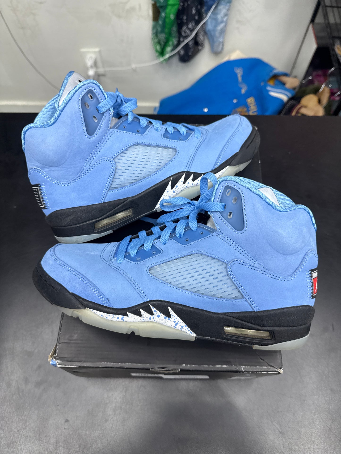 AJ5 UNC (U) - 8M