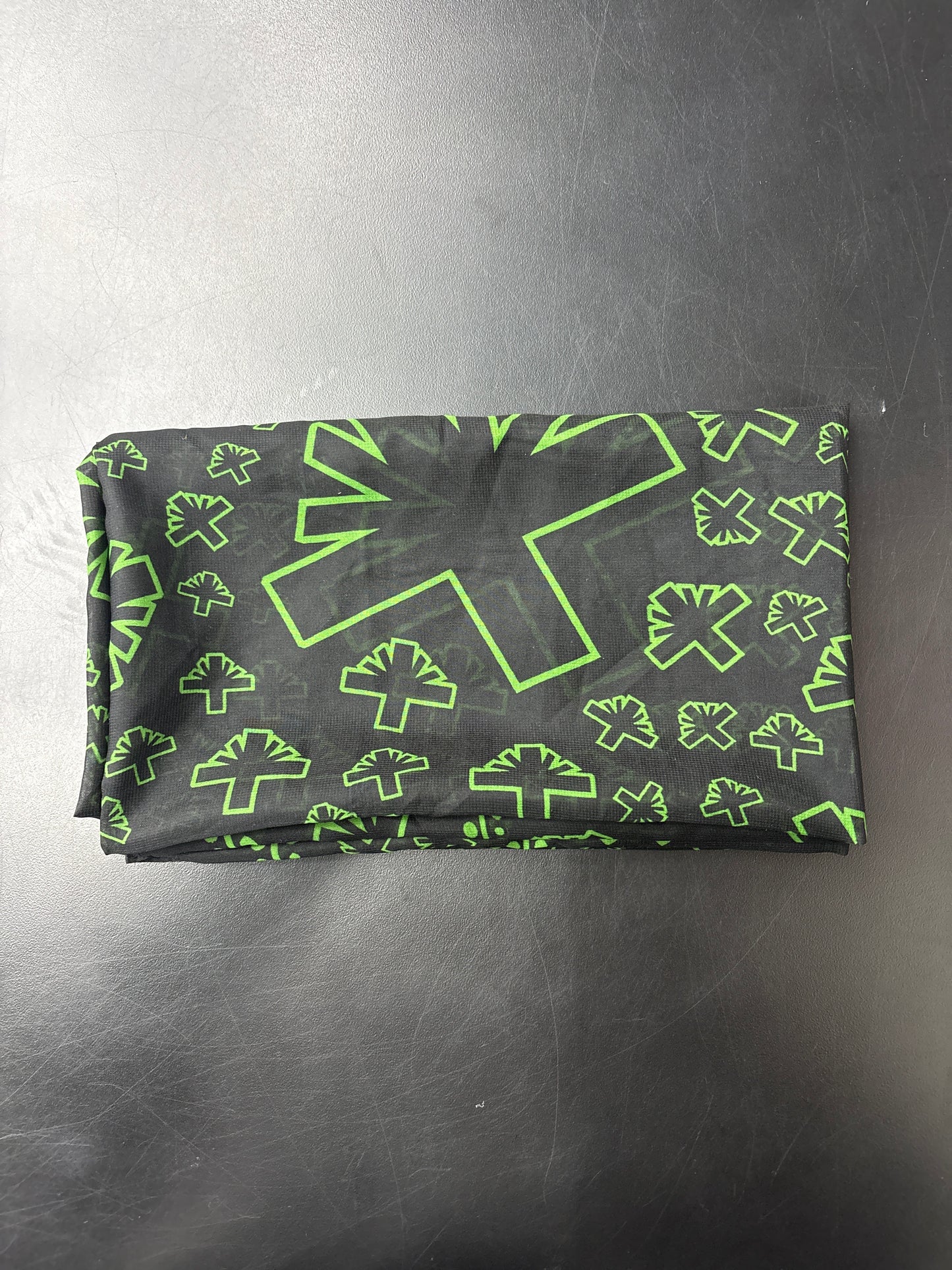 Vertabrae Green Scarf