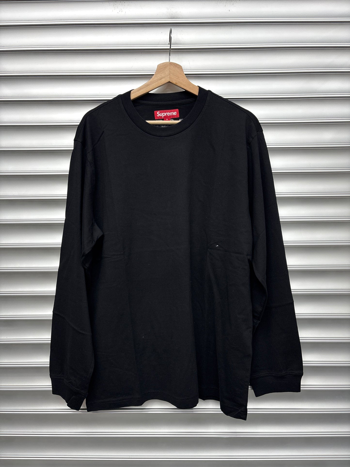 Supreme Black Longsleeve - M**