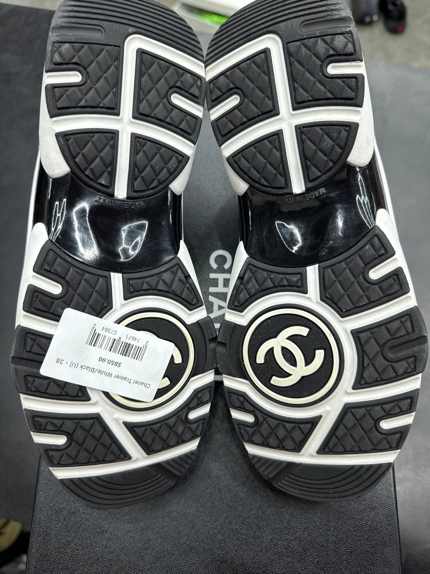 Chanel Trainer White/Black (U) - 38
