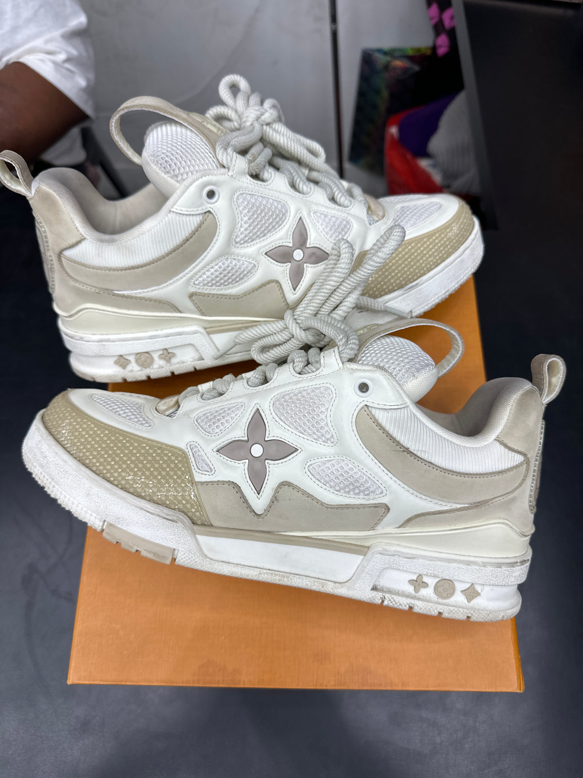 Louis Vuitton SK8 Beige (U) - 11M**