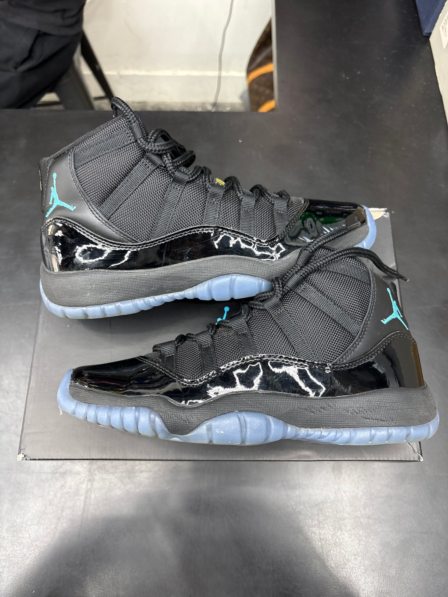 AJ11 Gamma Blue (U) - 7Y