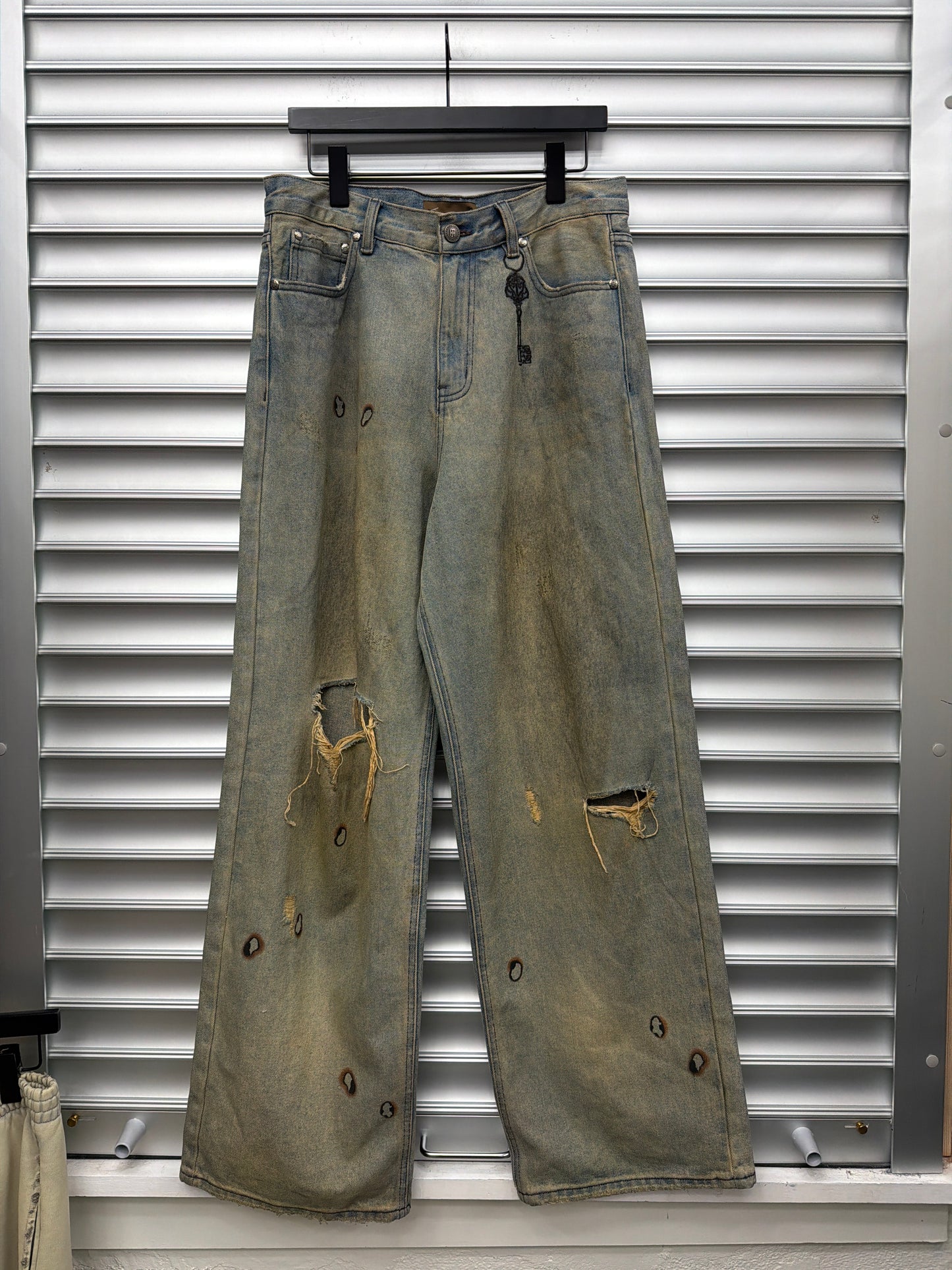 Birth Of Royal Child Key Distrerssed Denim - S*