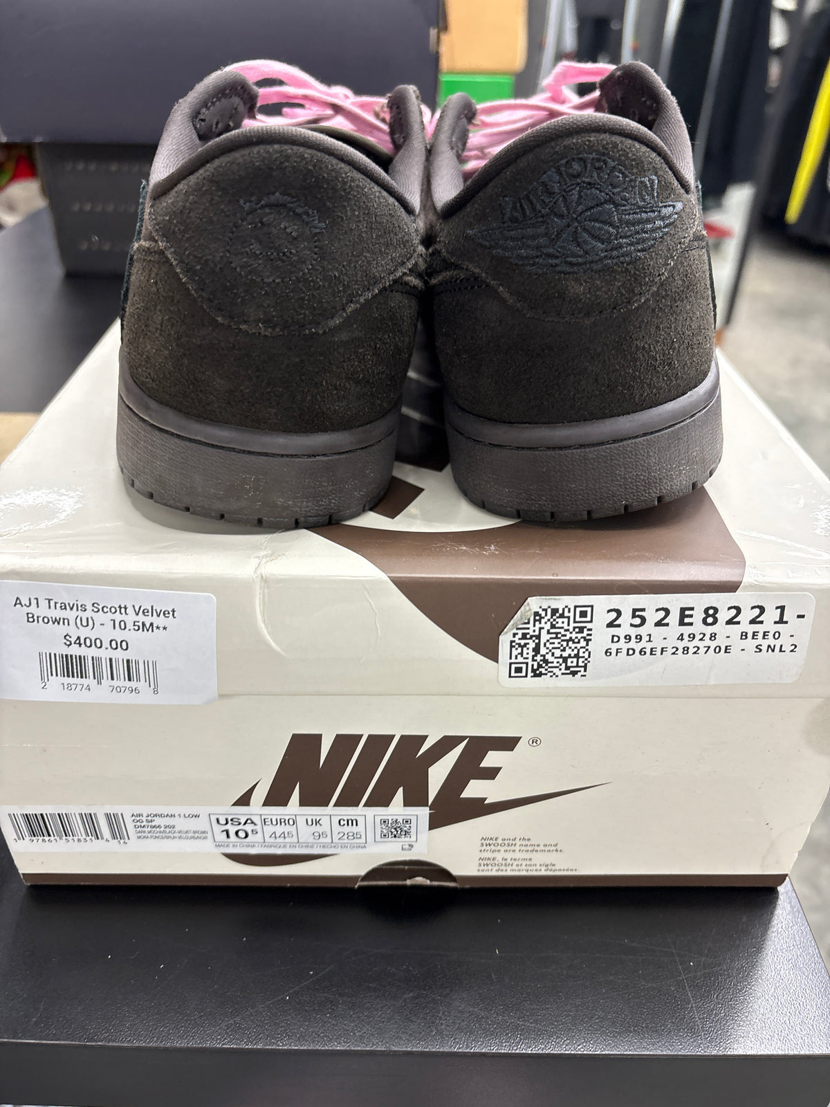 AJ1 Travis Scott Velvet Brown (U) - 10.5M**