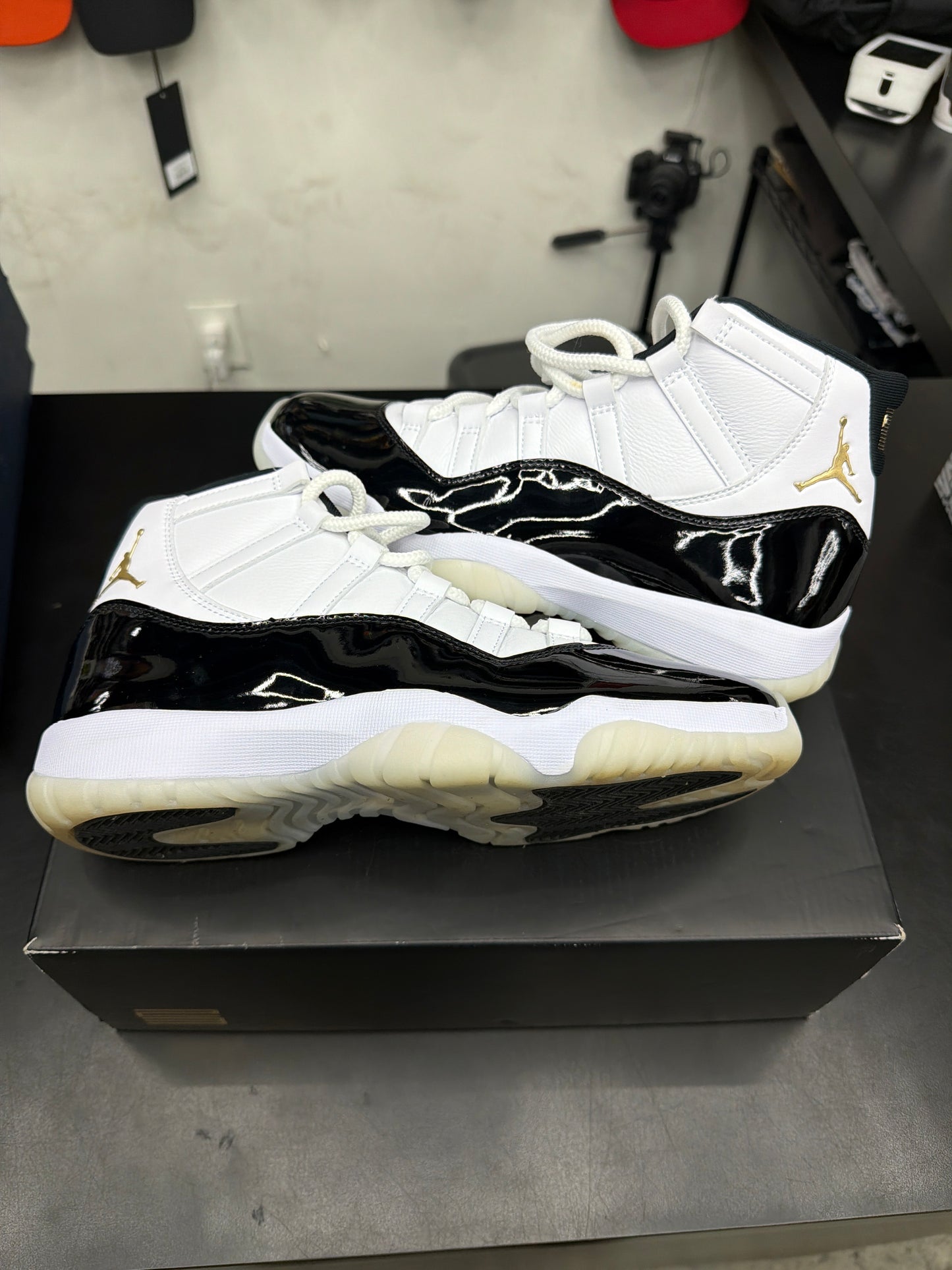 AJ11 DMP Gratitude (U) - 8M
