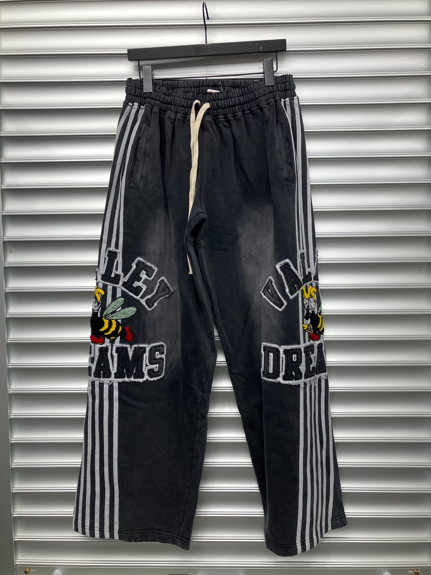 Vale Dreams Sweats - M