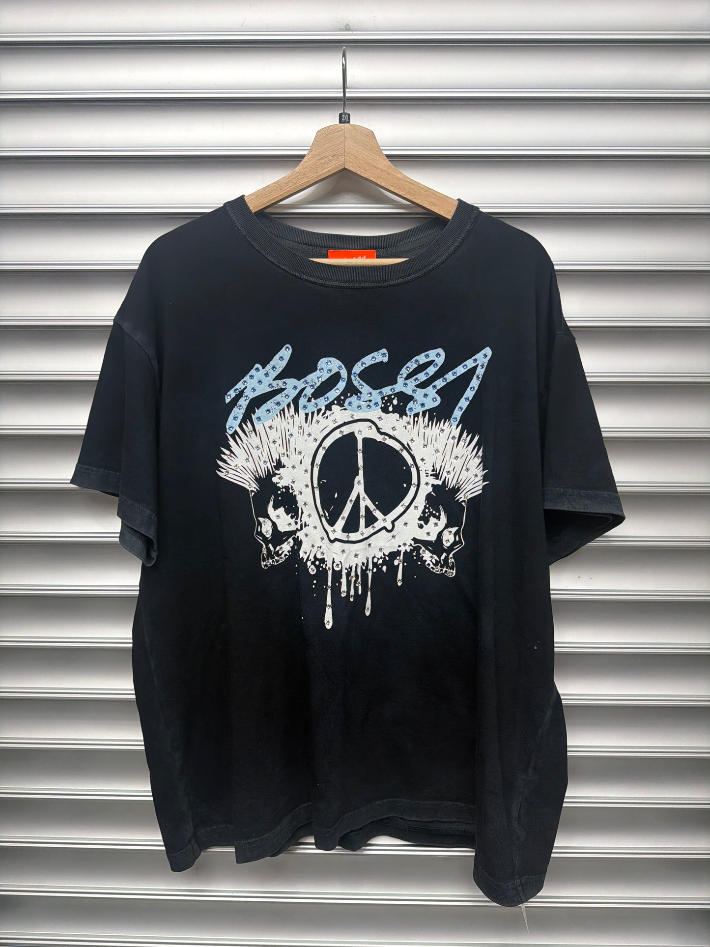Bossi Skull Peace Rhinestone Tee - M