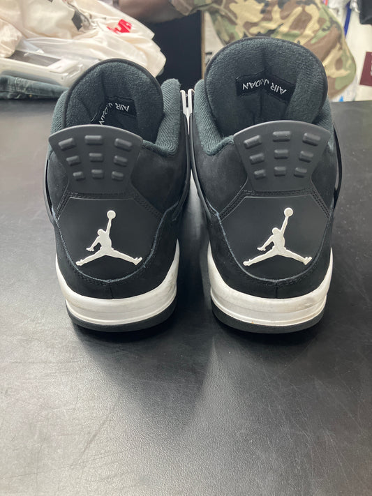AJ4 White Thunder (U) - 9M (NB)