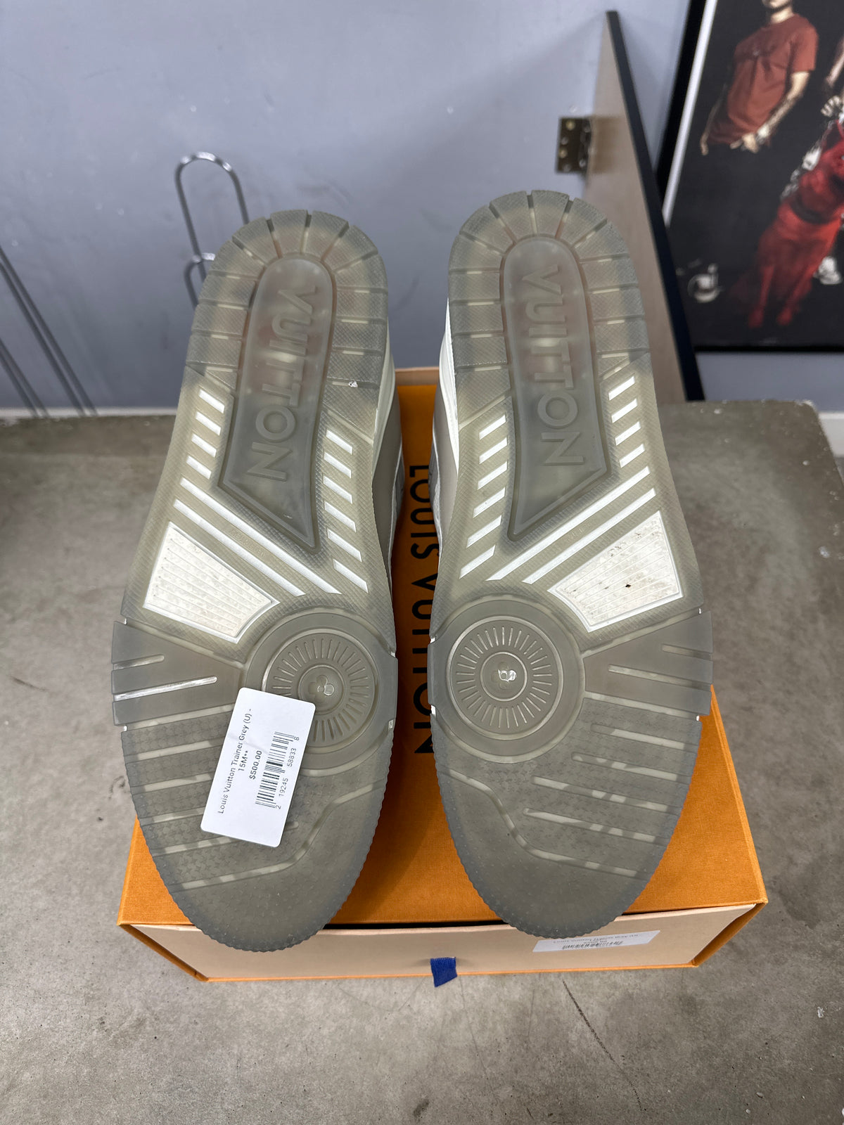 Louis Vuitton Trainer Grey (U) - 15M**