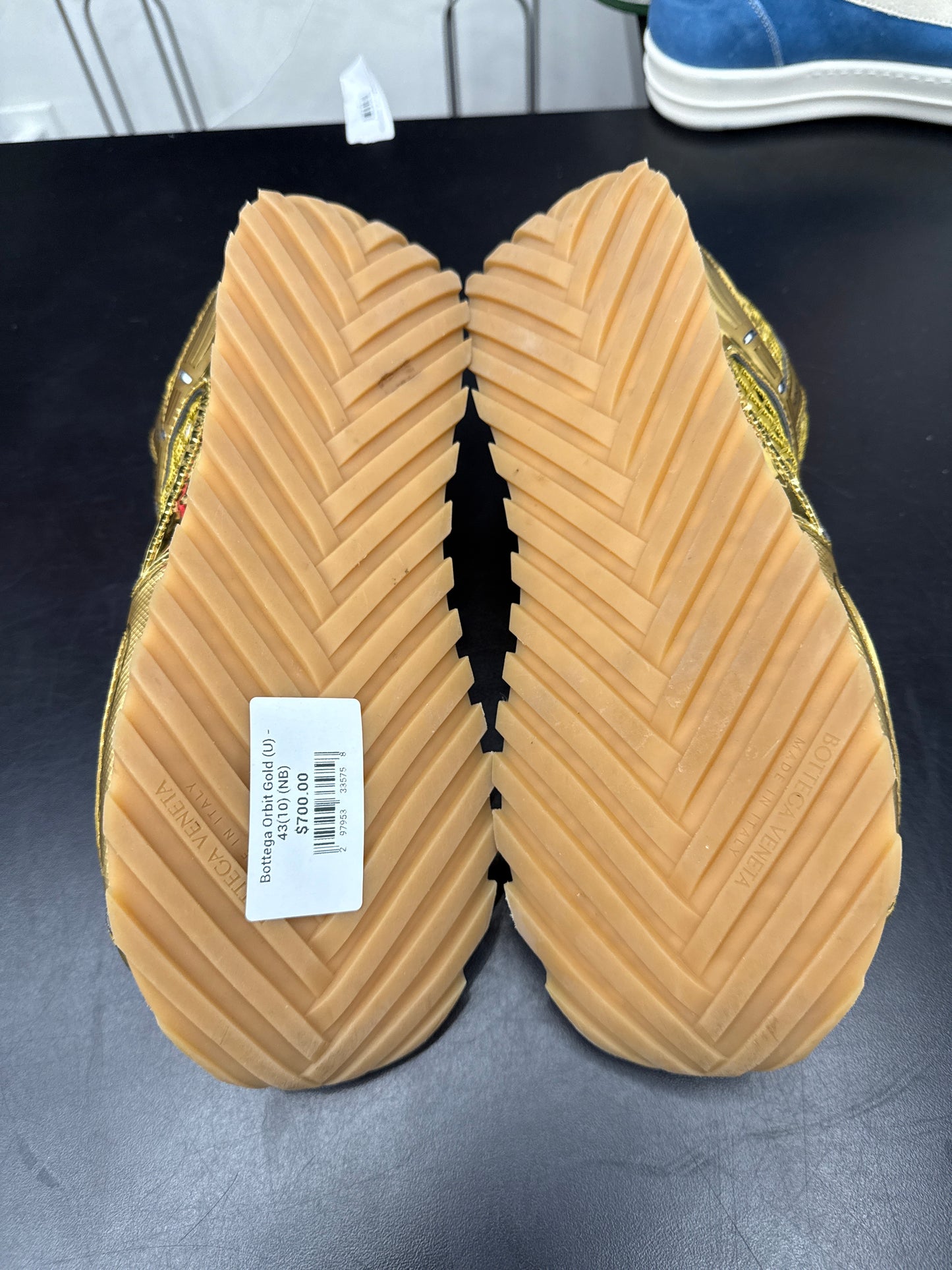 Bottega Orbit Gold (U) - 43(10) (NB)