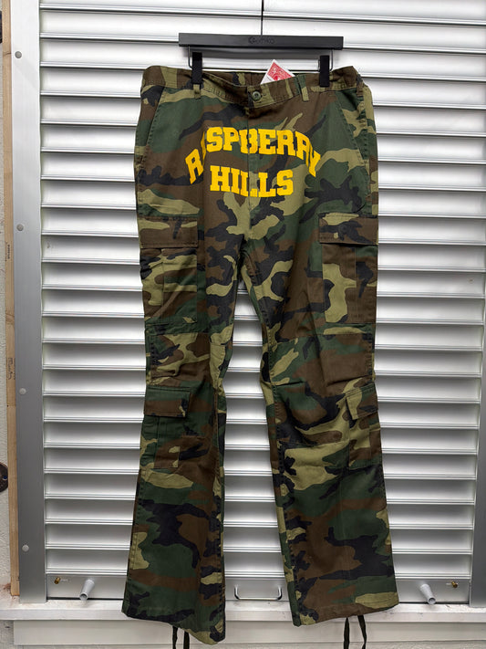 Raspberry Hills Cargo Pants - XL