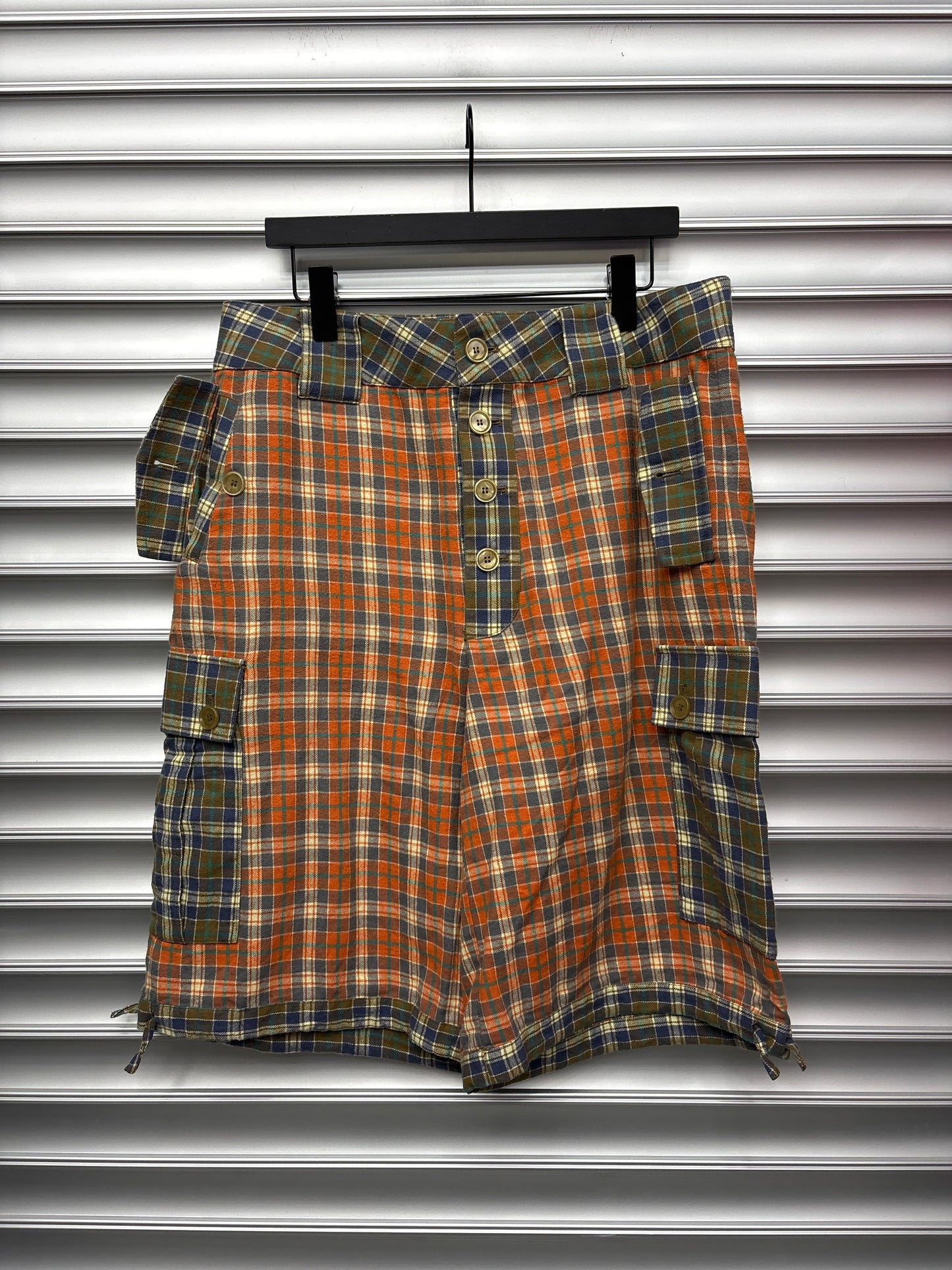 Aris Tatalovich Plaid Shorts - 34