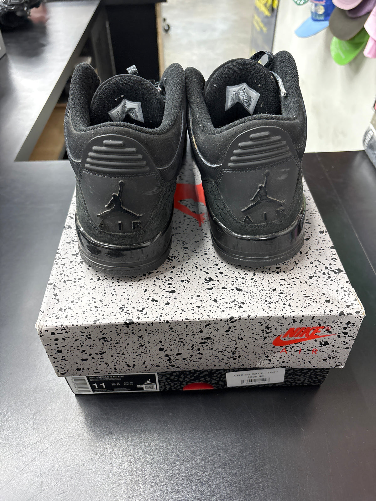 AJ3 Black Cat (U) - 11M**