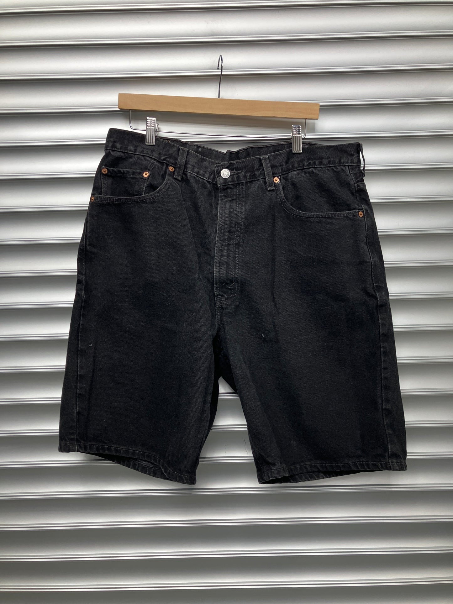 Vintage Black Levis - 38