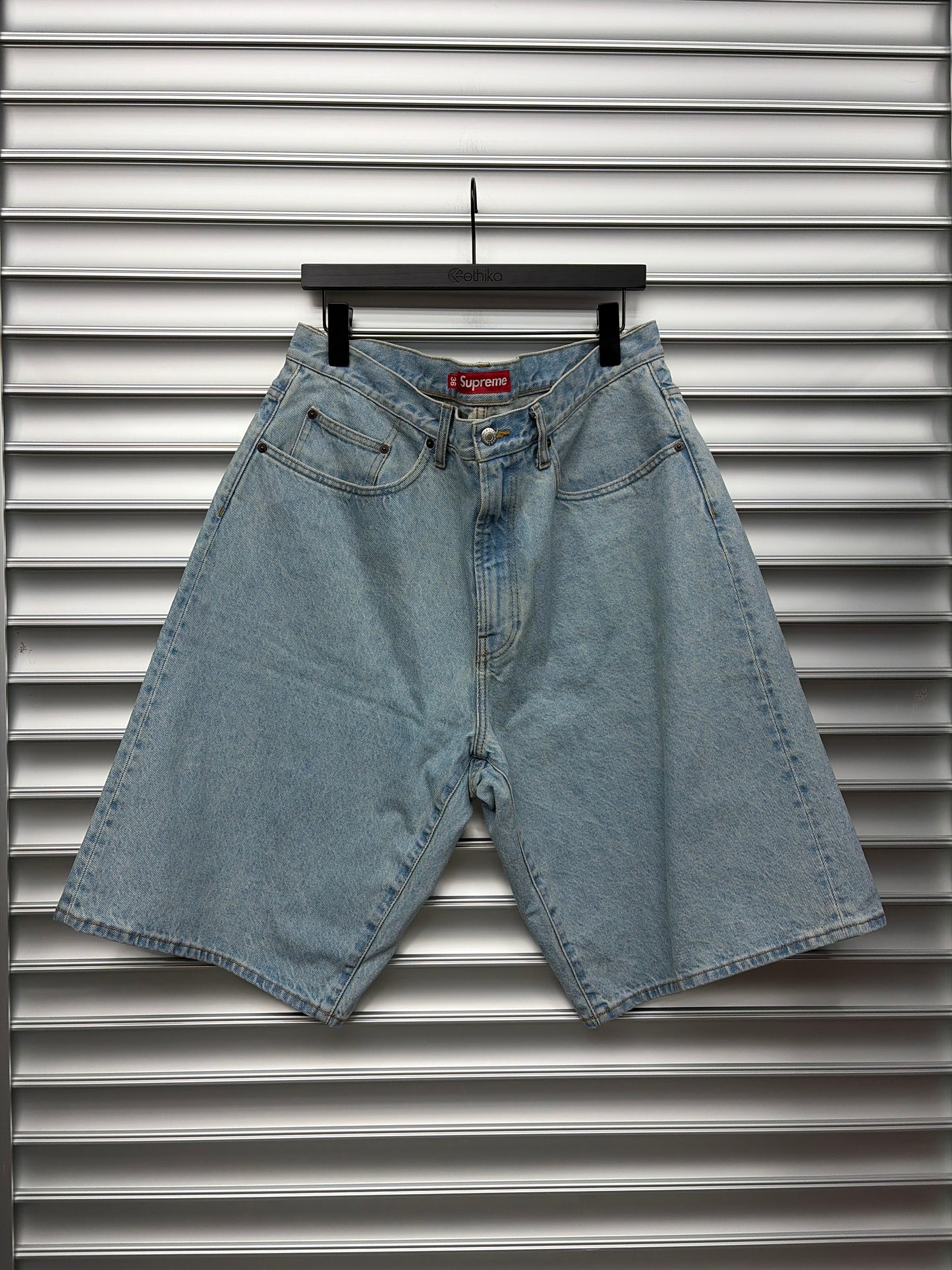 Supreme New York Denim Shorts - 36