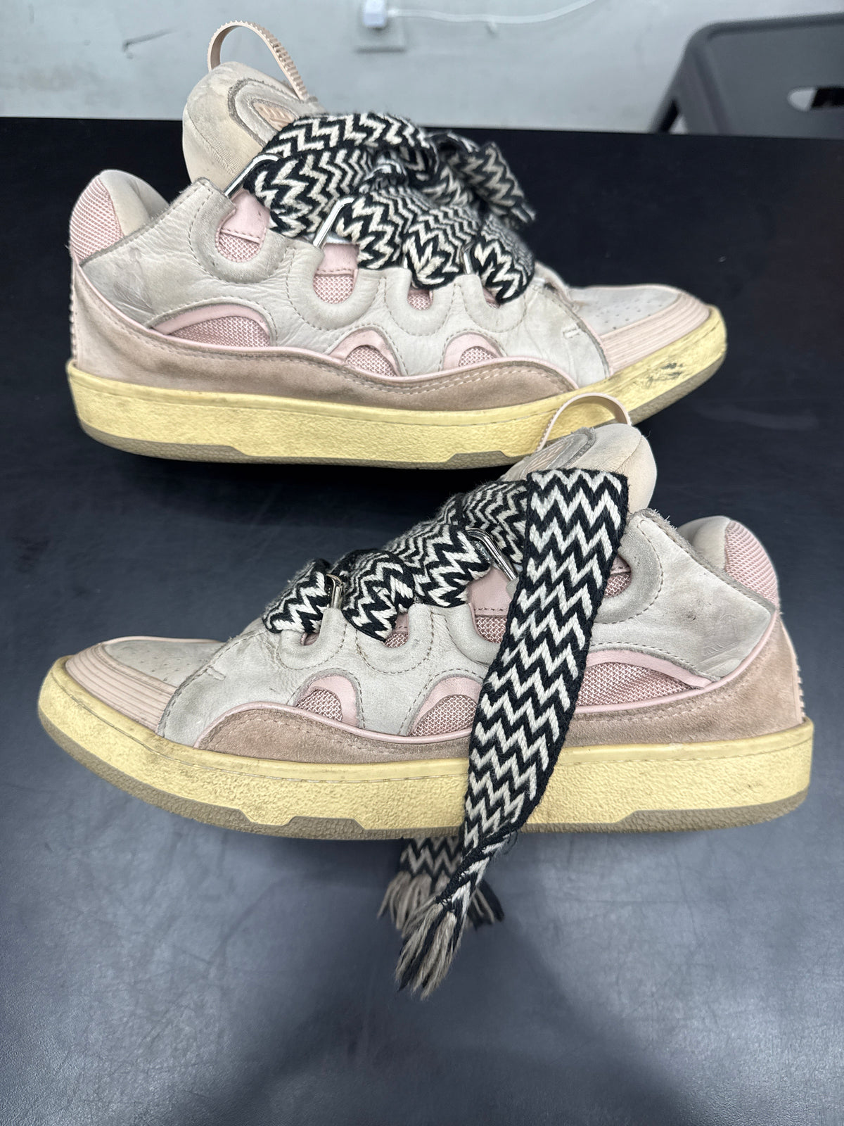 LANVIN Curb Pink (U) - 44(11) (NB)**