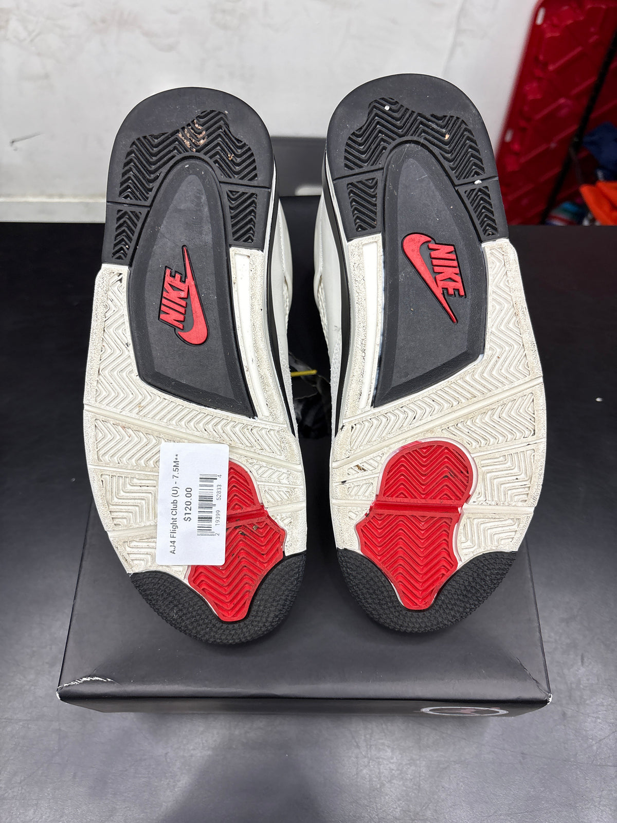 AJ4 Flight Club (U) - 7.5M**