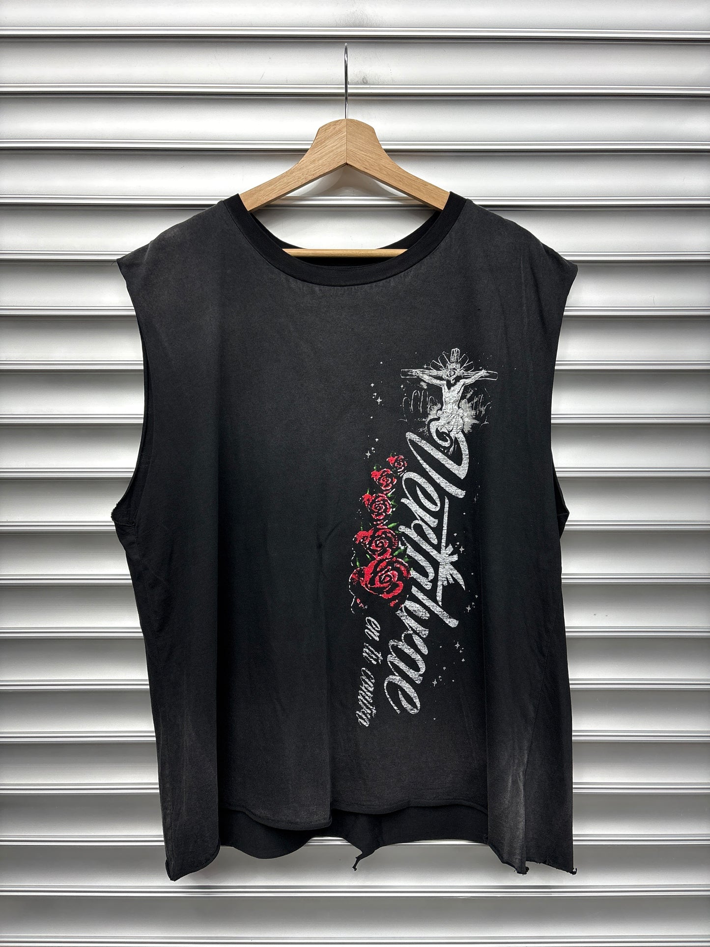 Vertabrae Roses Cutoff - L