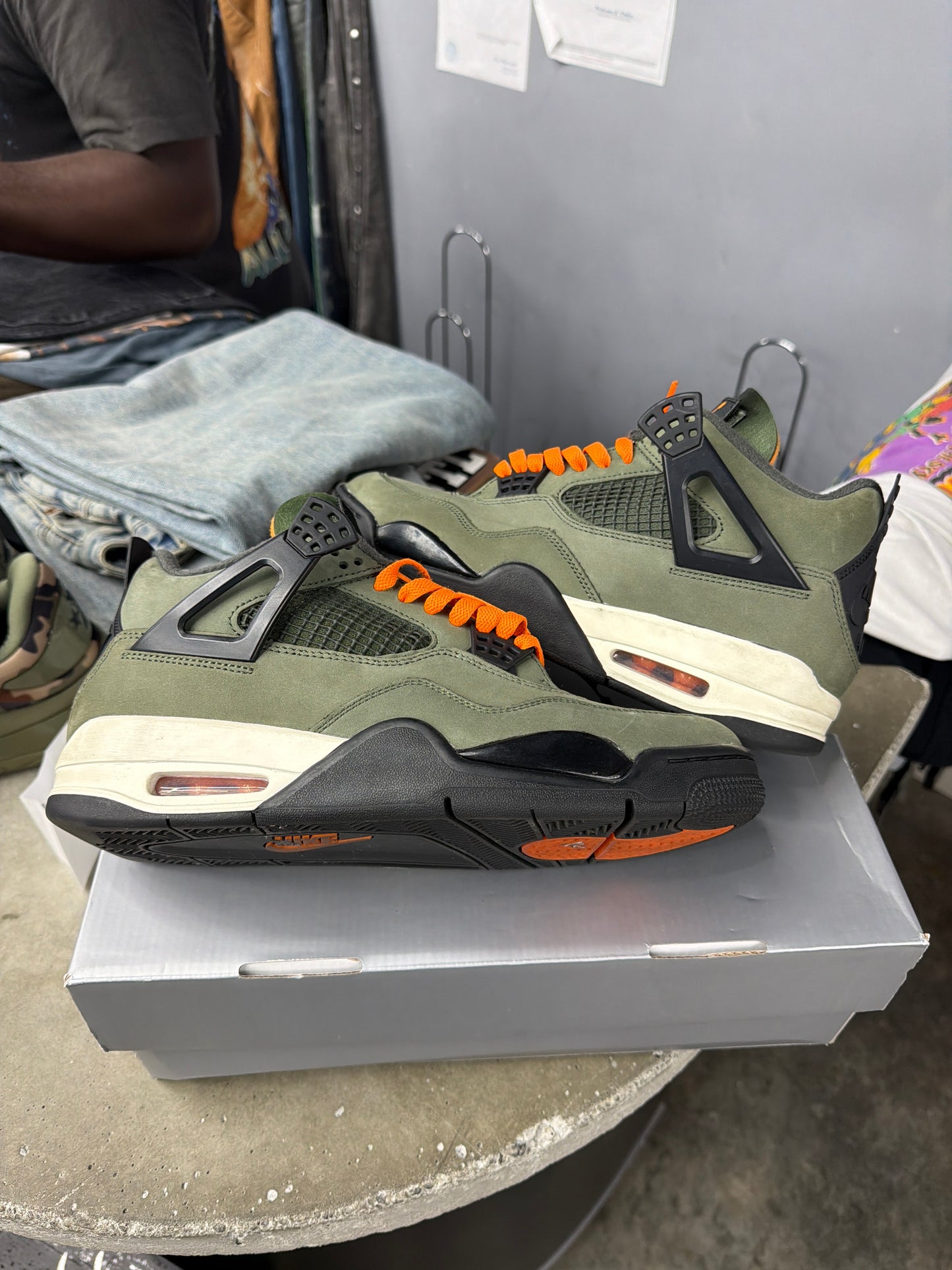 AJ4 Undefeated (U) - 9.5M