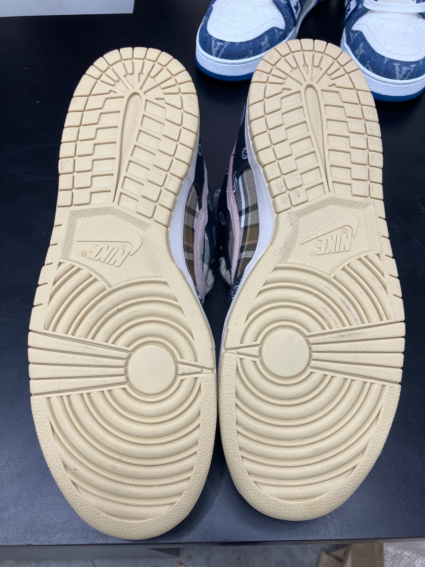 Dunk Low SB Travis Scott - 11M (NB)