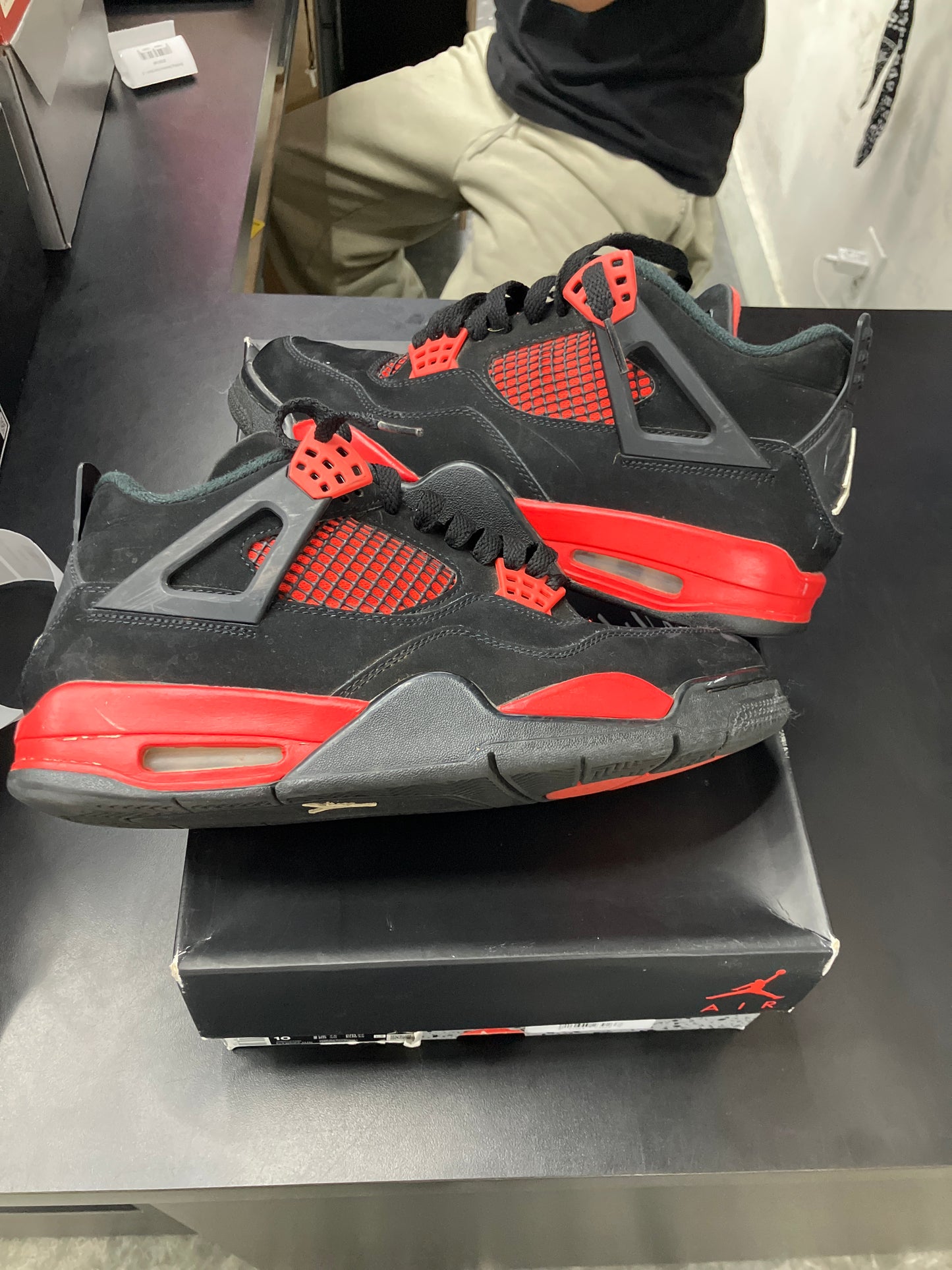 AJ4 Red Thunder (U) - 8.5M