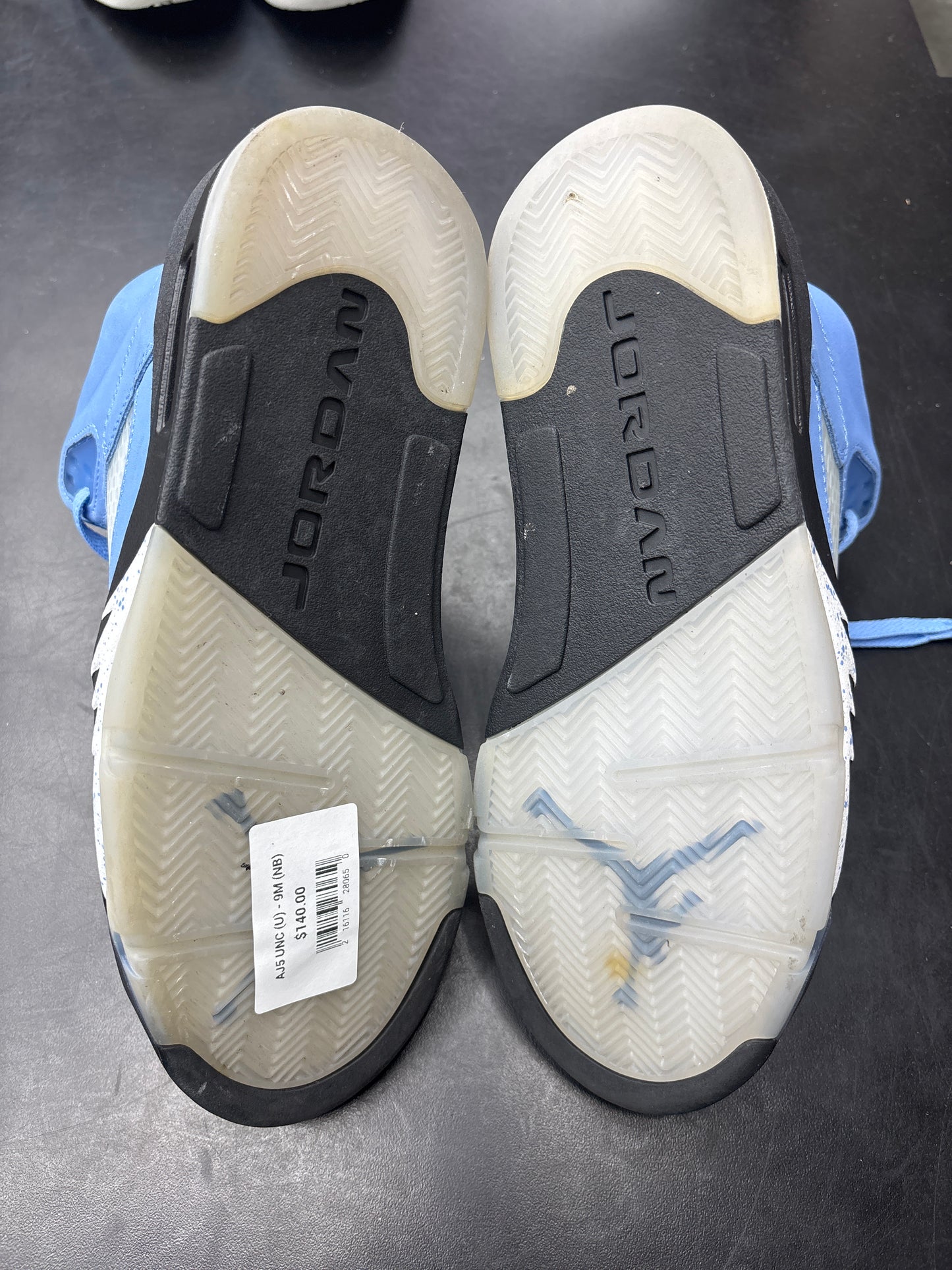 AJ5 UNC (U) - 9M (NB)
