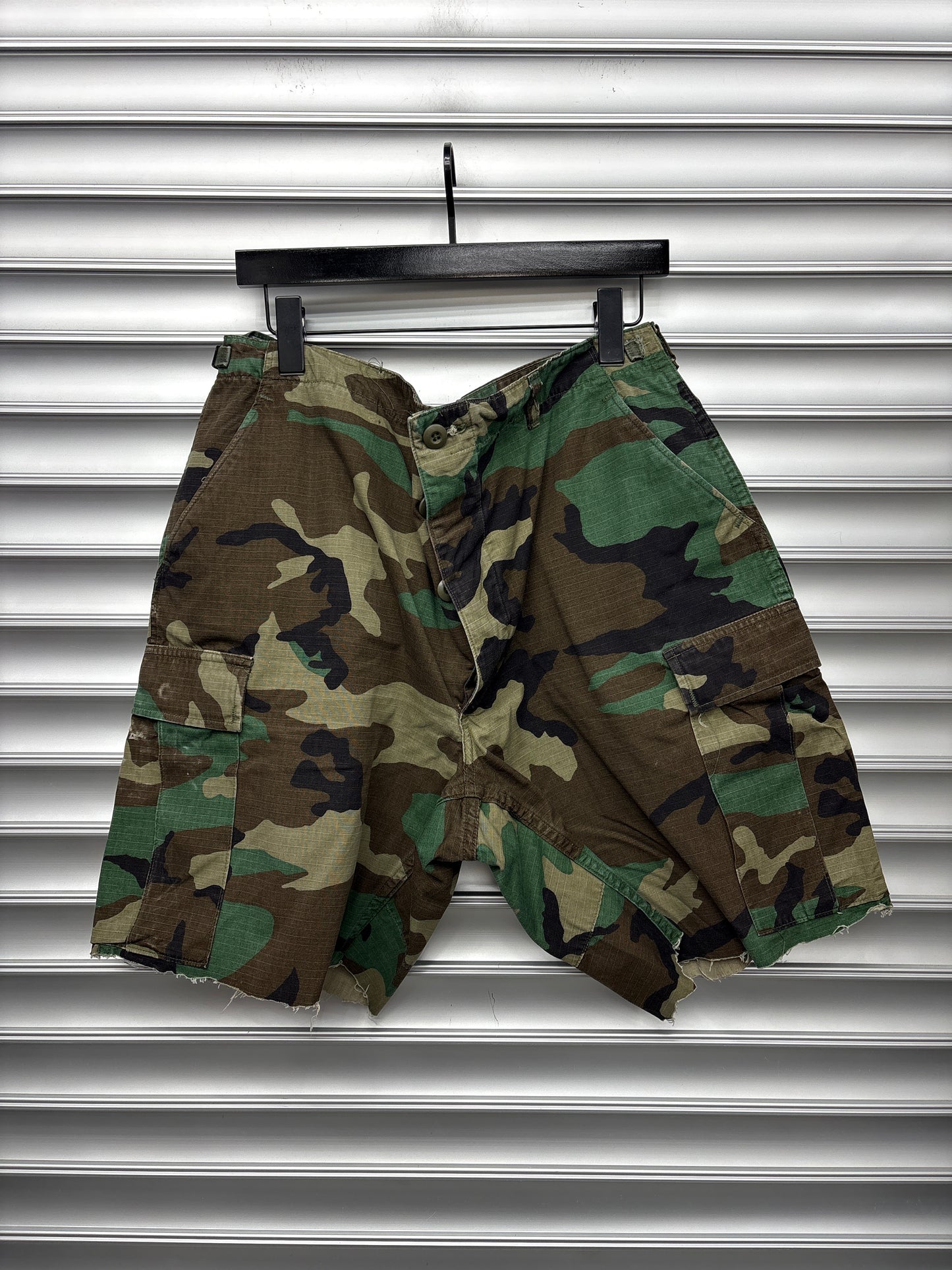 Vintage Camo Shorts - 36**