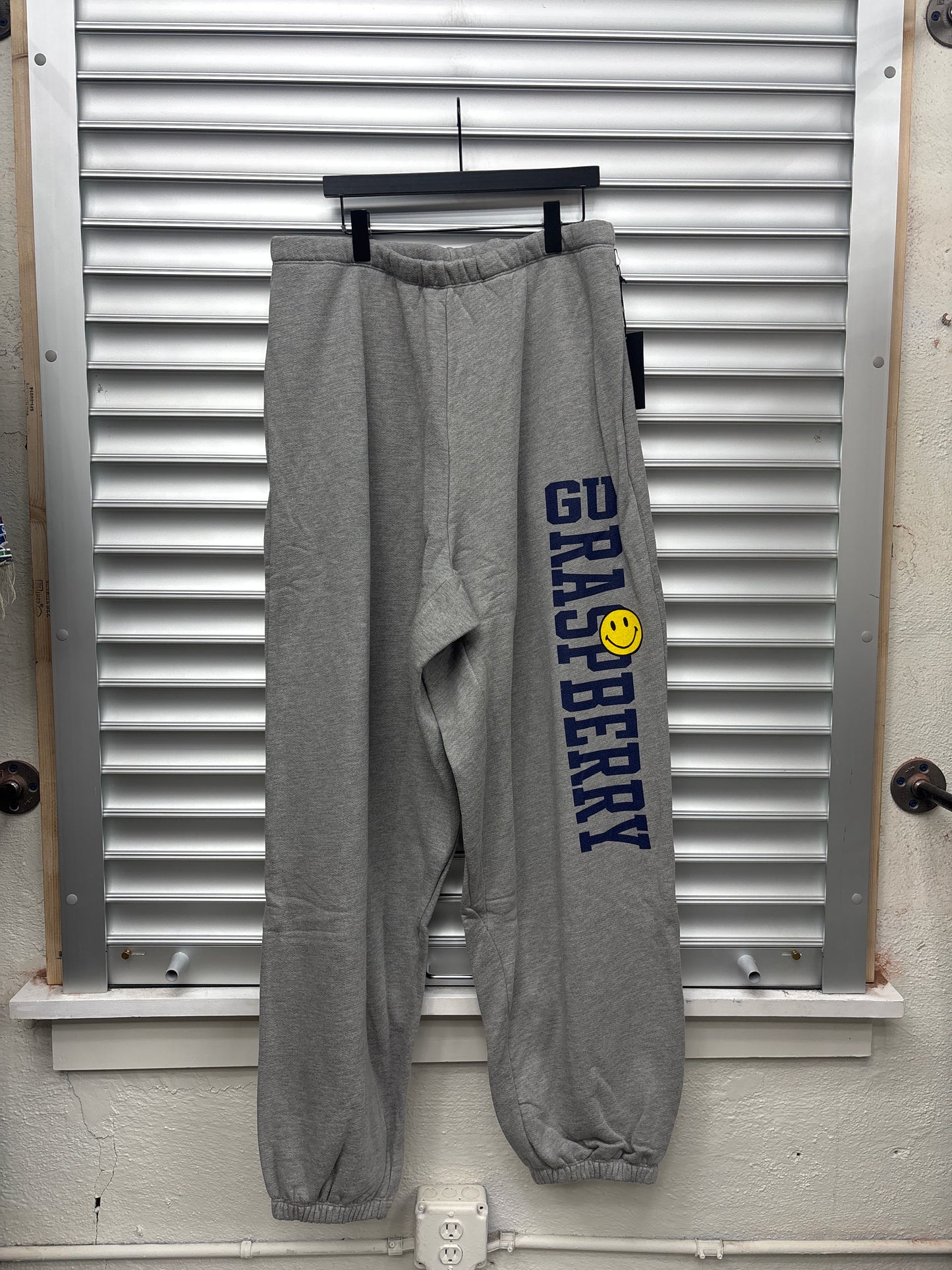 Greedy Unit Raspberry Sweatpants - XL