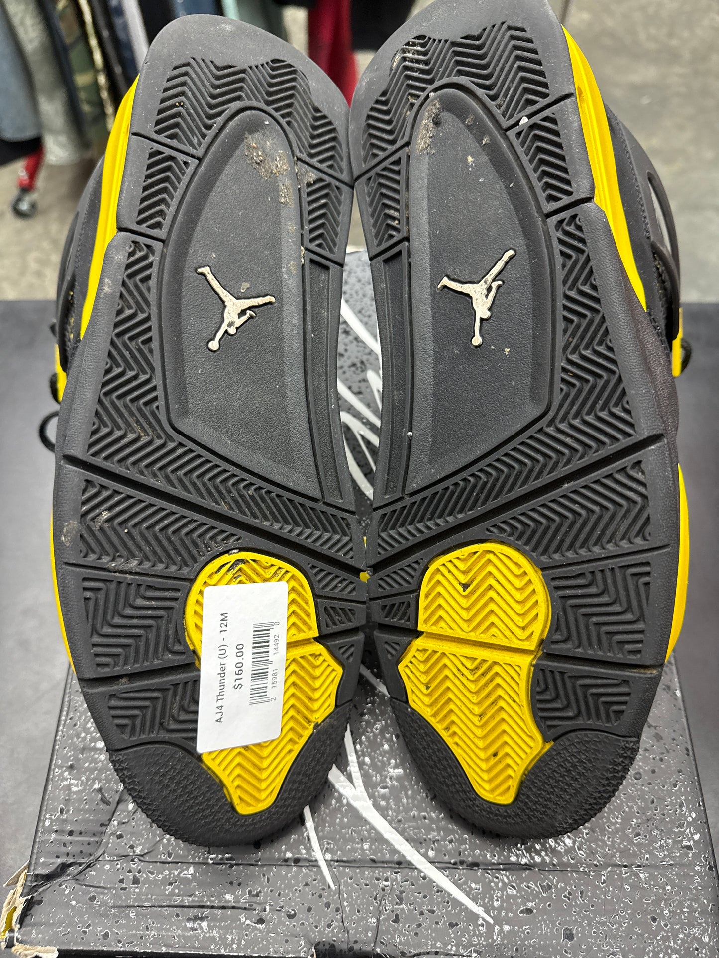 AJ4 Thunder (U) - 12M