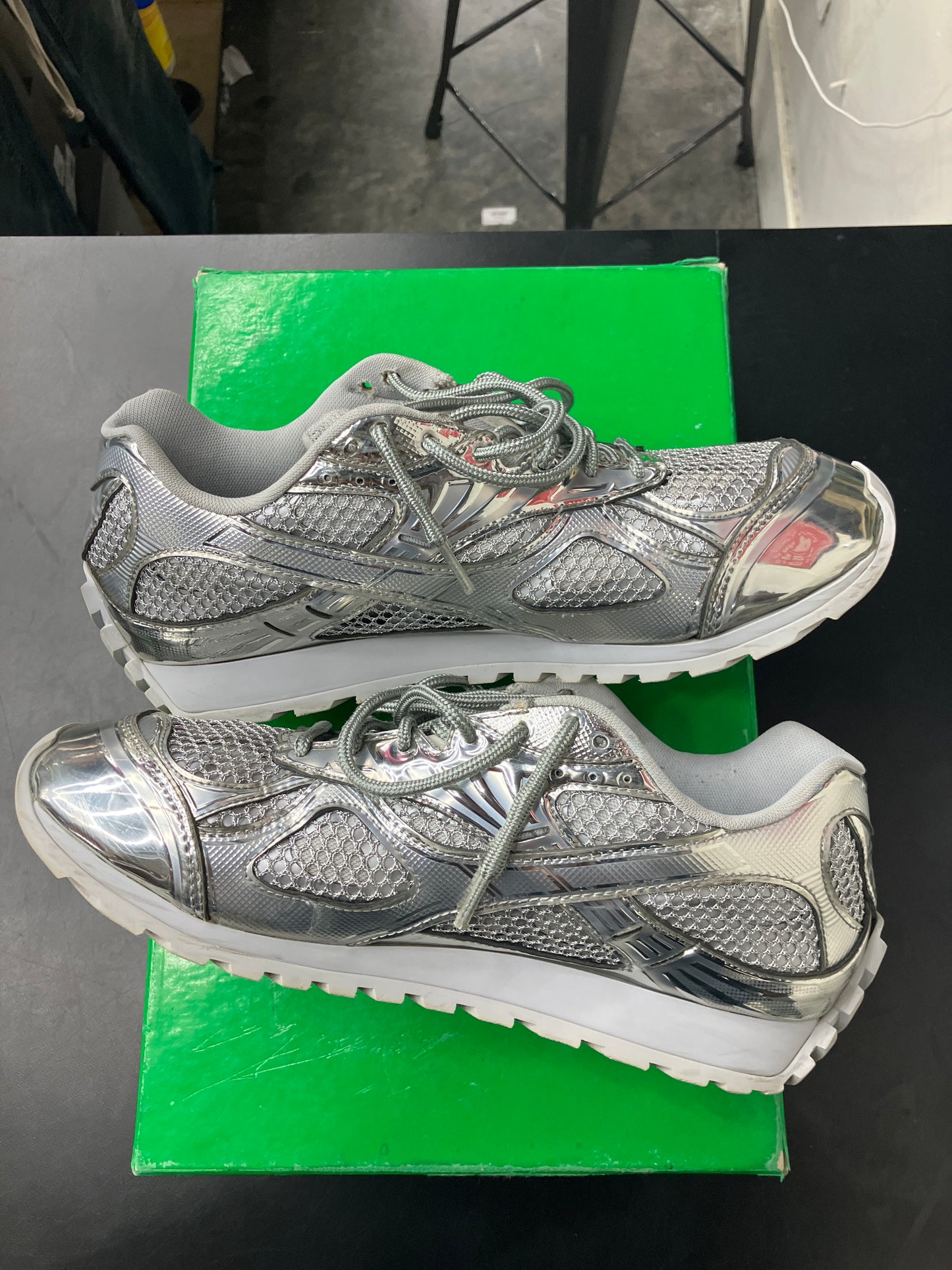 Bottega Orbit Silver (U) - 43(10)