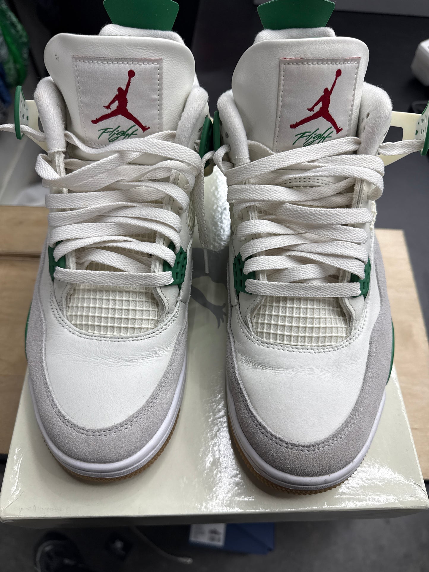 AJ4 SB Pine Green (U) - 11M