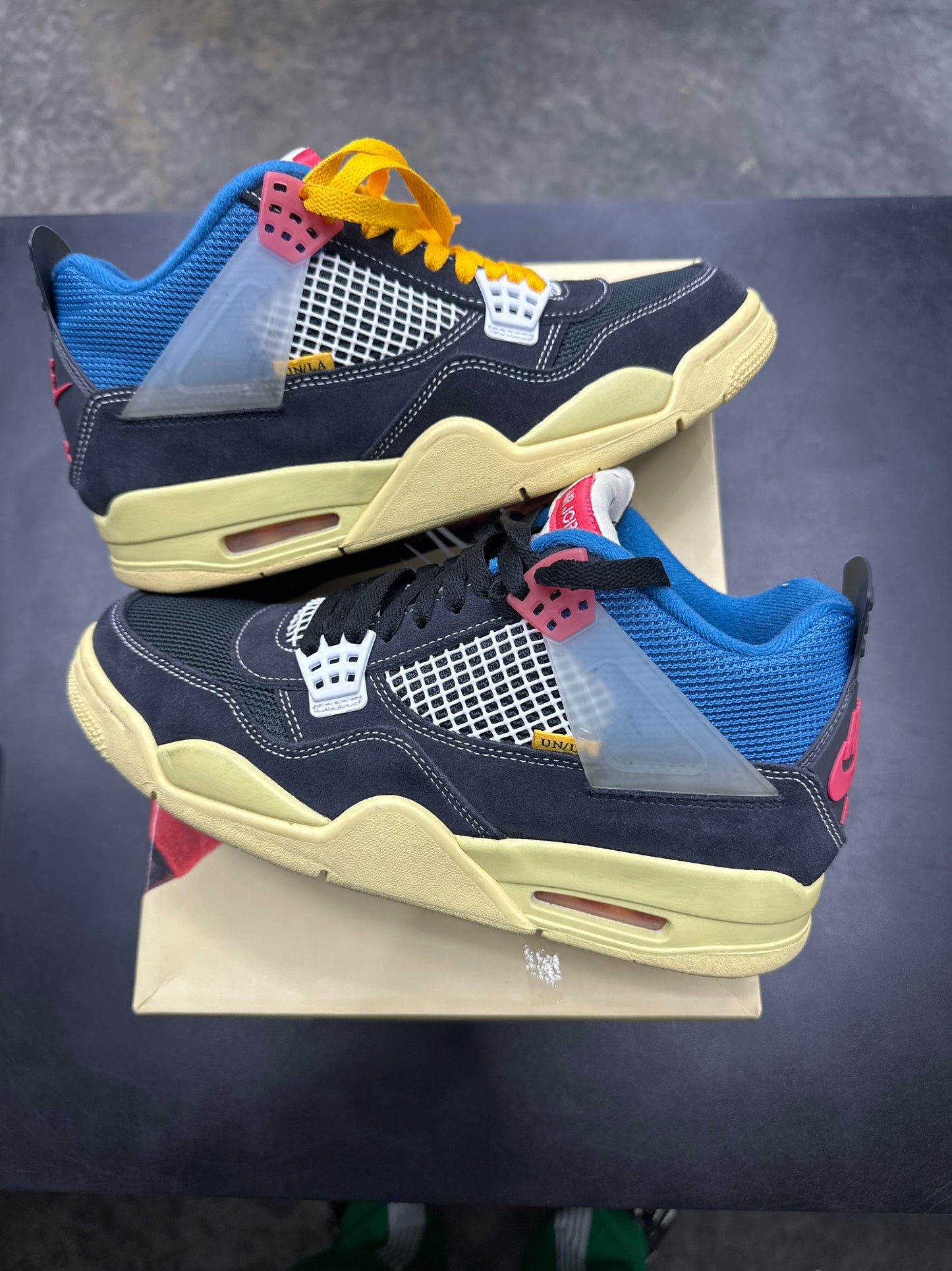 AJ4 Union Off Noir (U) - 9M