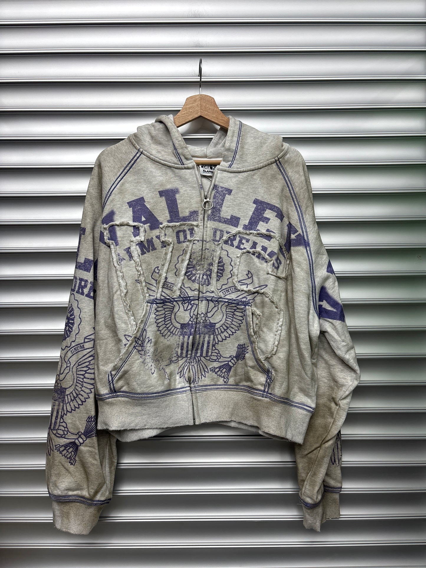Vale Army Zip Up - XL