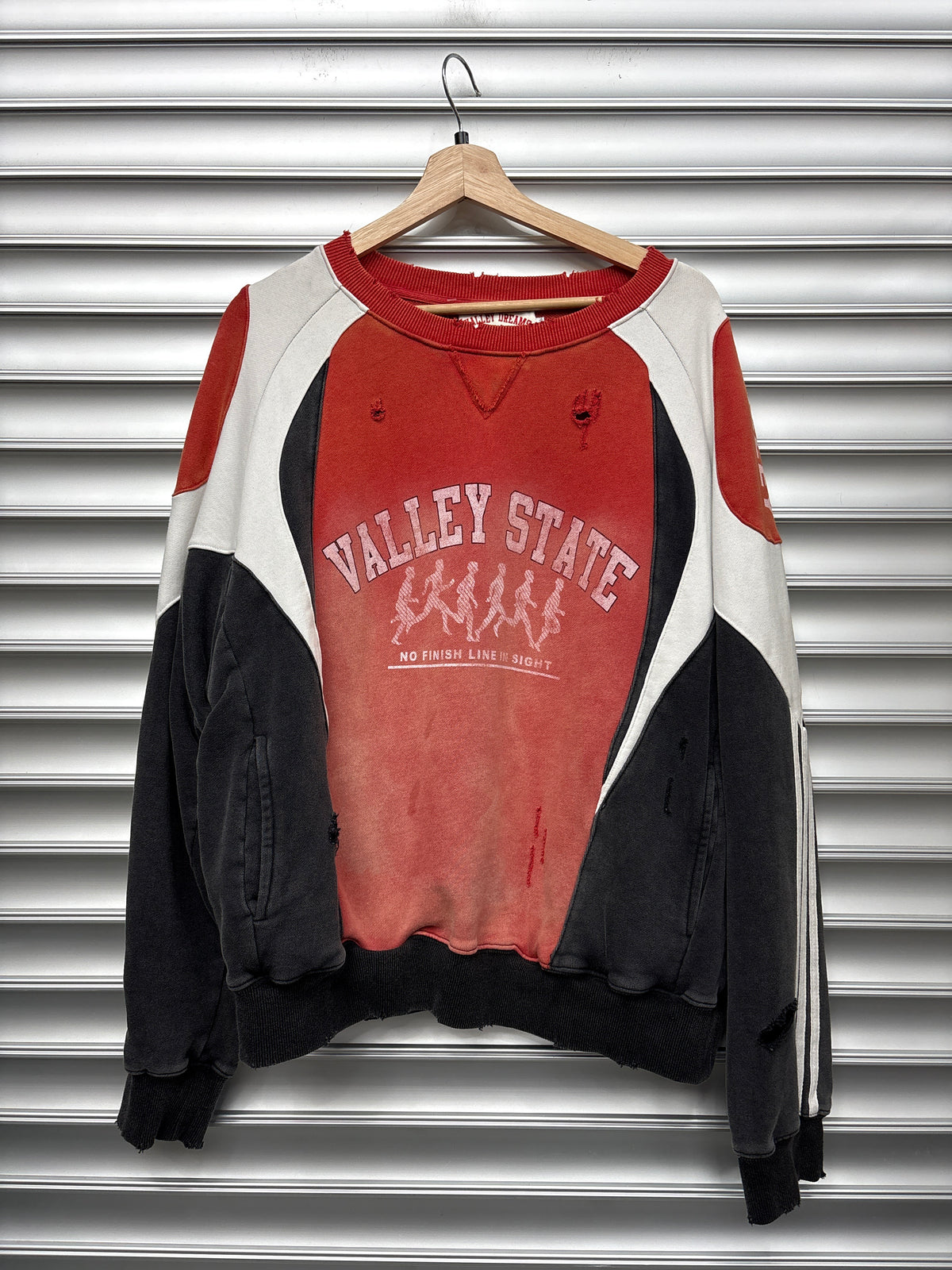 Vale Lives No Finish Line In Sight Sweater - L**