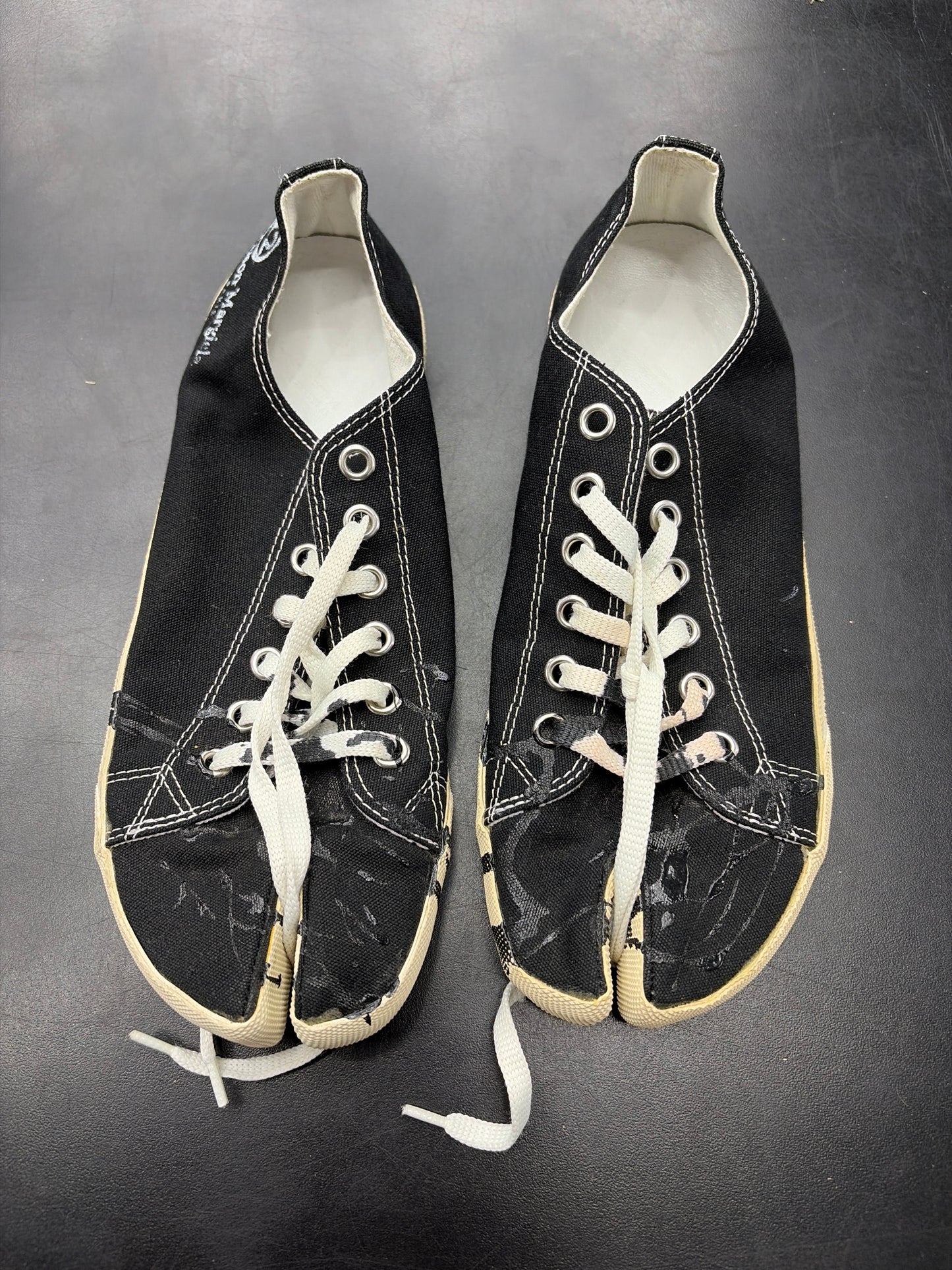 Maison Margiela Tabi Paint Splatter (U) - 41(8) (NB)