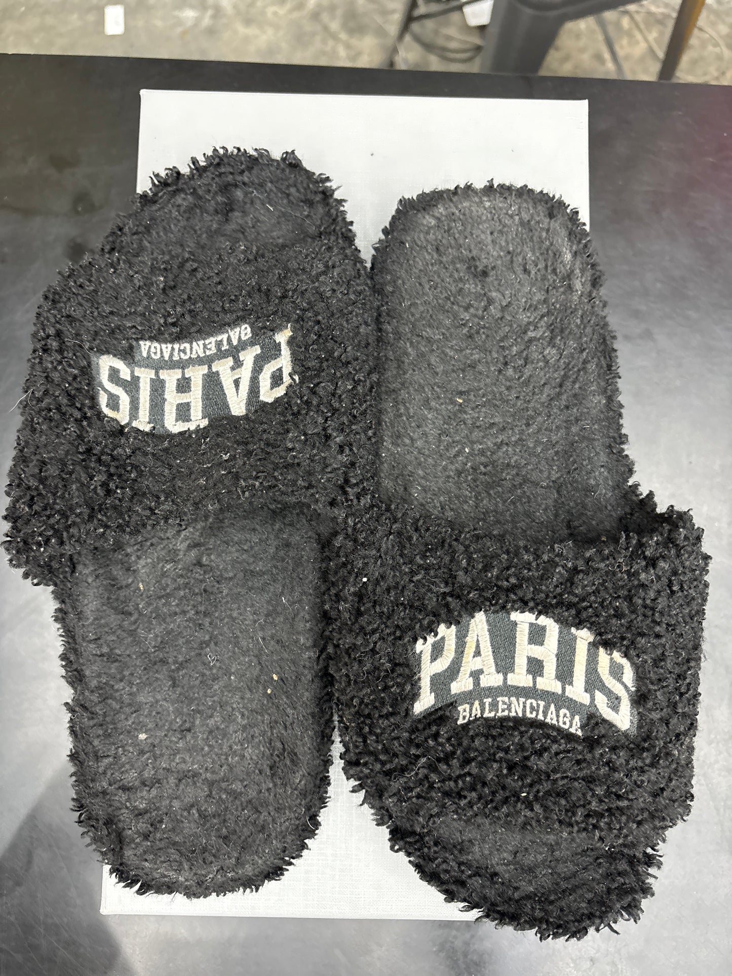 Balenciaga Paris Fur Slide (U) - 44(11)**