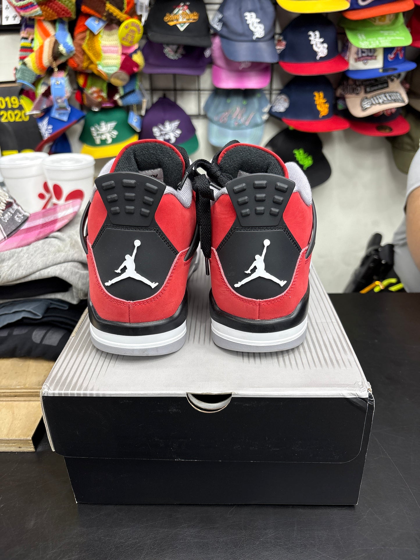 AJ4 Toro Bravo (U) - 9M