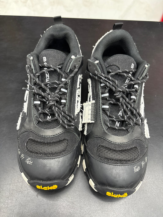 Sicko Hiking Shoe Black (U) - 8.5M (NB)**