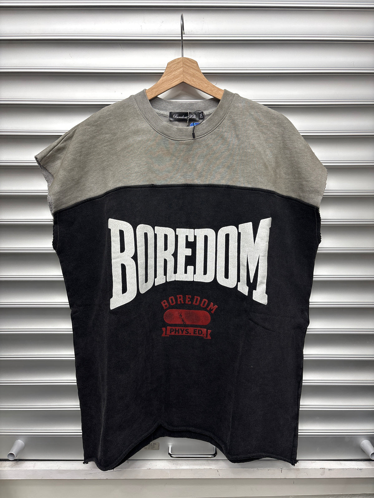 Boredom Kills Sweater Shirt - XXL**
