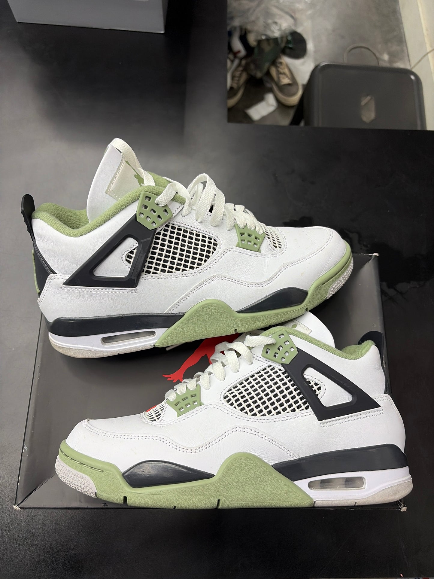 AJ4 Seafoam (U) - 10W